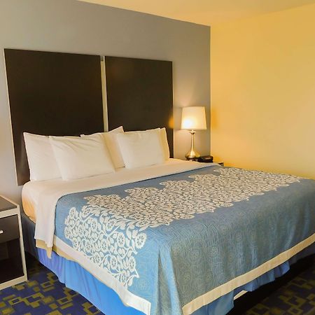 Days Inn & Suites By Wyndham Pocahontas Extérieur photo