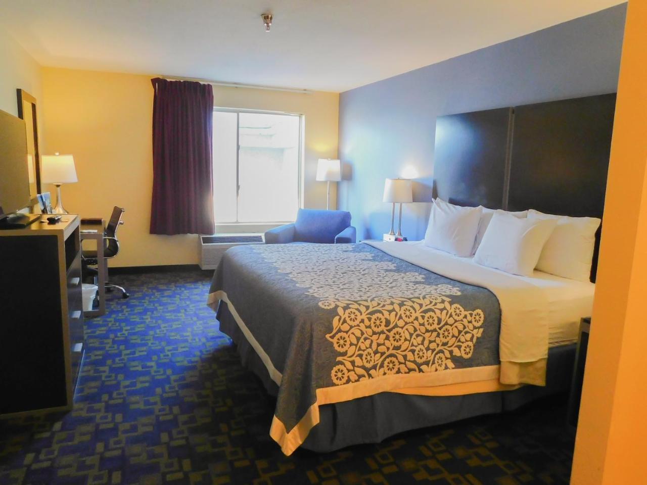 Days Inn & Suites By Wyndham Pocahontas Extérieur photo