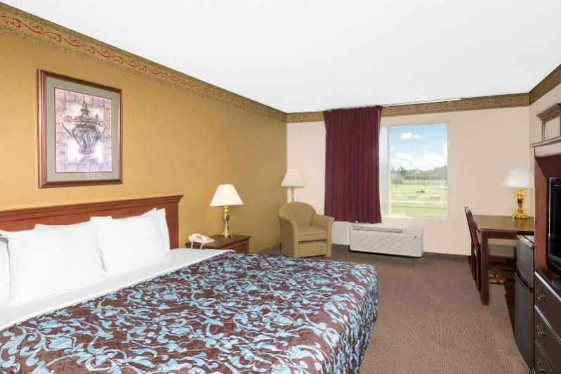 Days Inn & Suites By Wyndham Pocahontas Extérieur photo