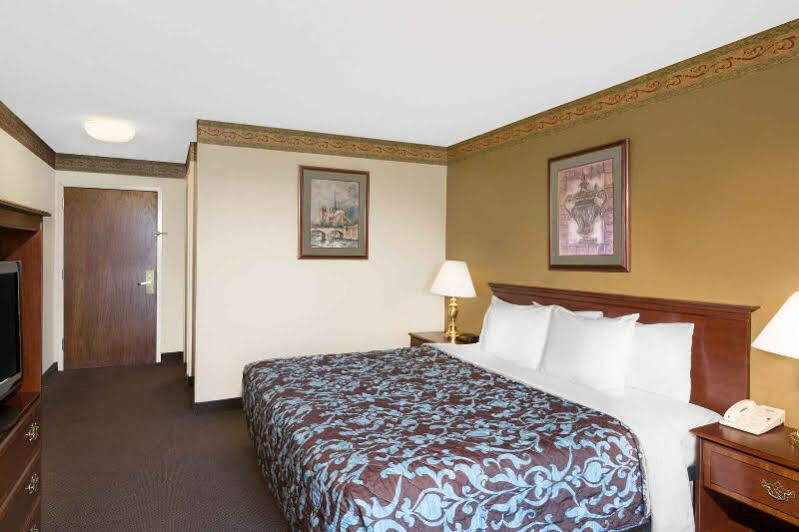 Days Inn & Suites By Wyndham Pocahontas Extérieur photo